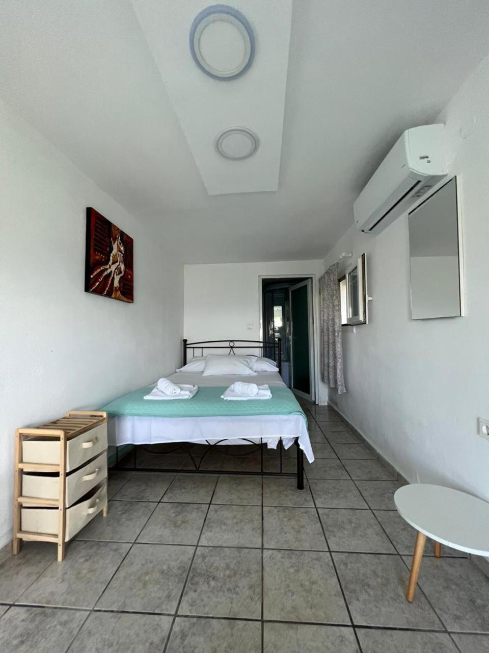 Longós Aronis Spyros Panoramic Seaview Apartments חדר תמונה