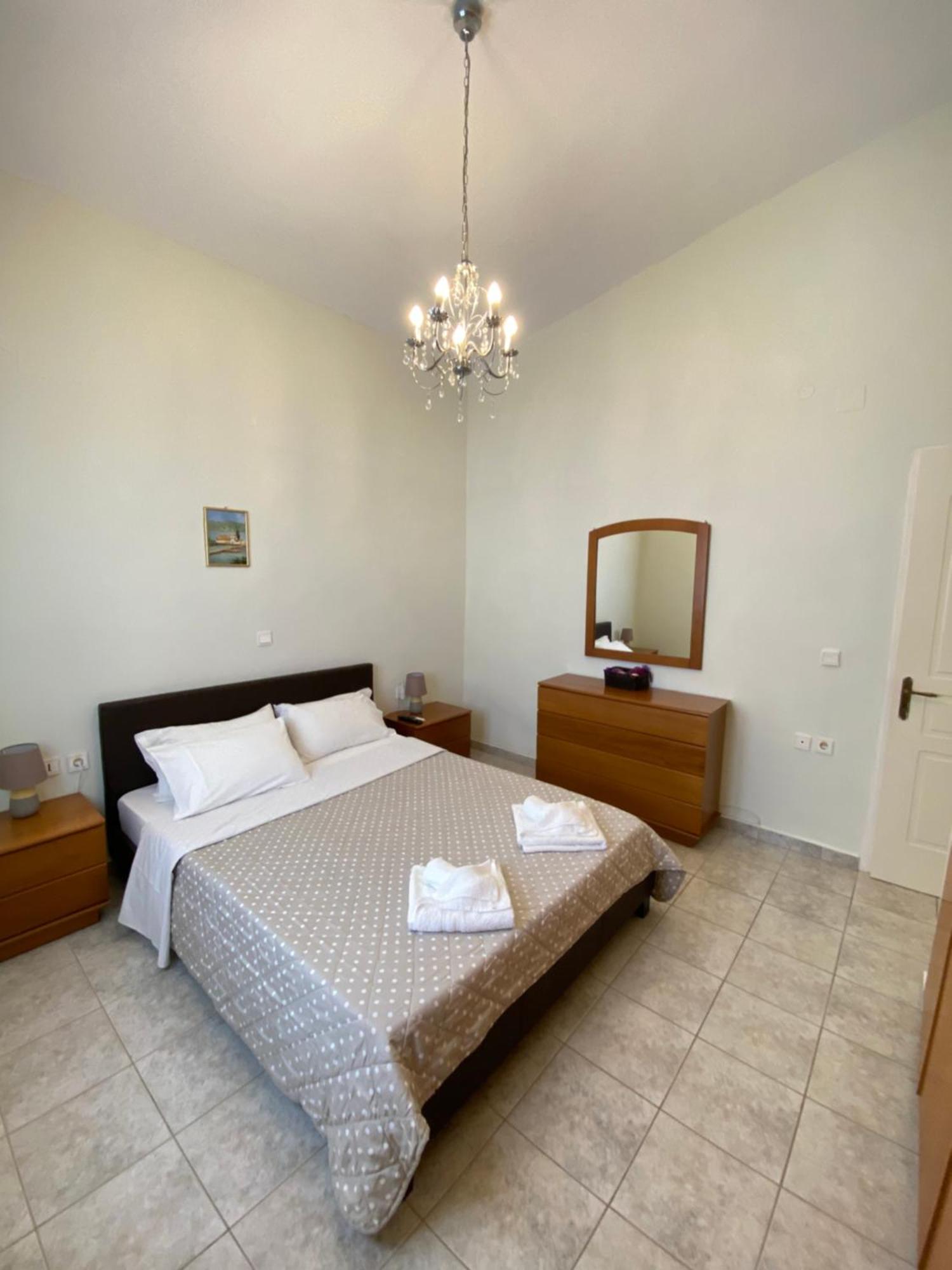 Longós Aronis Spyros Panoramic Seaview Apartments חדר תמונה