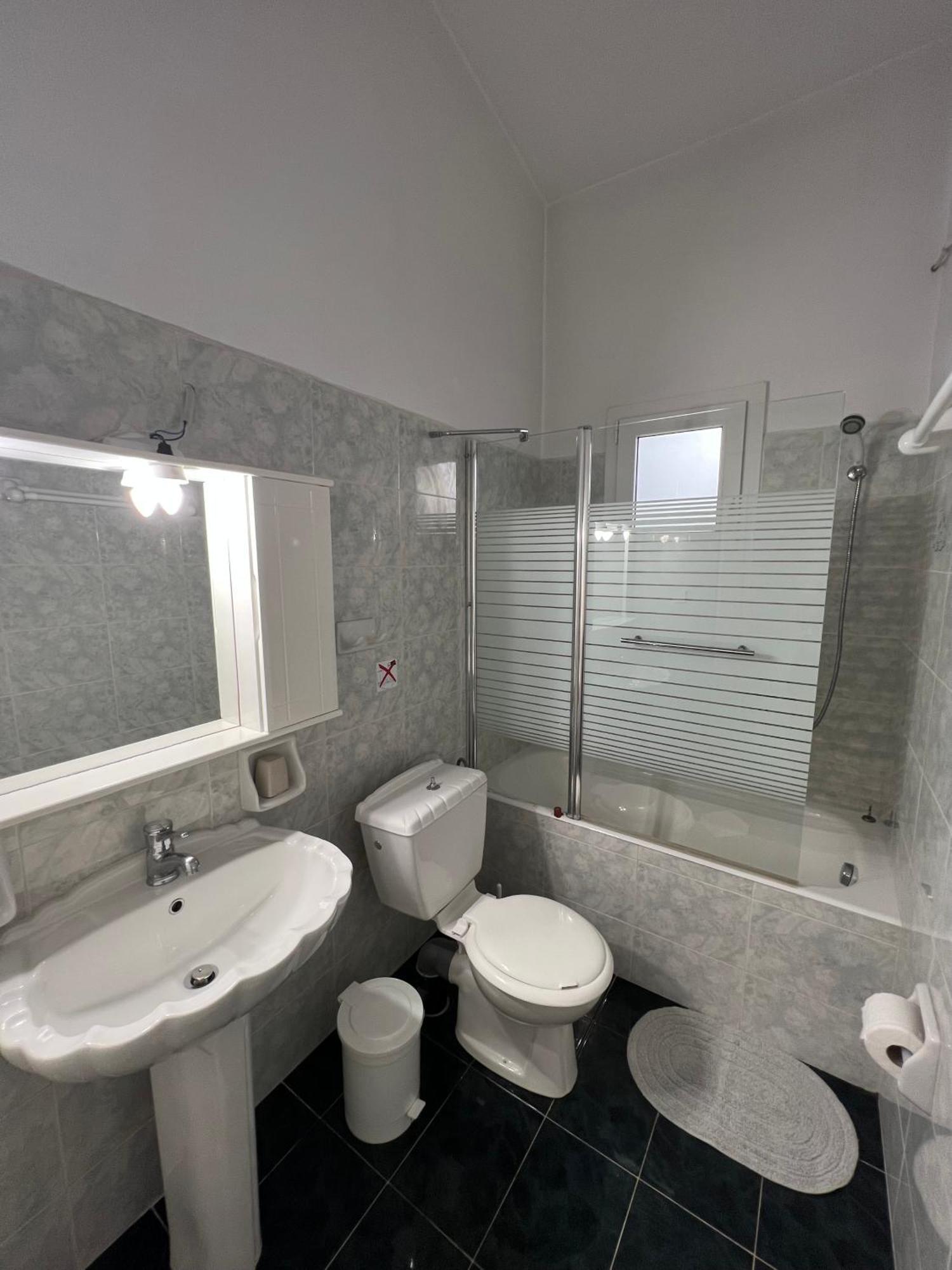 Longós Aronis Spyros Panoramic Seaview Apartments חדר תמונה