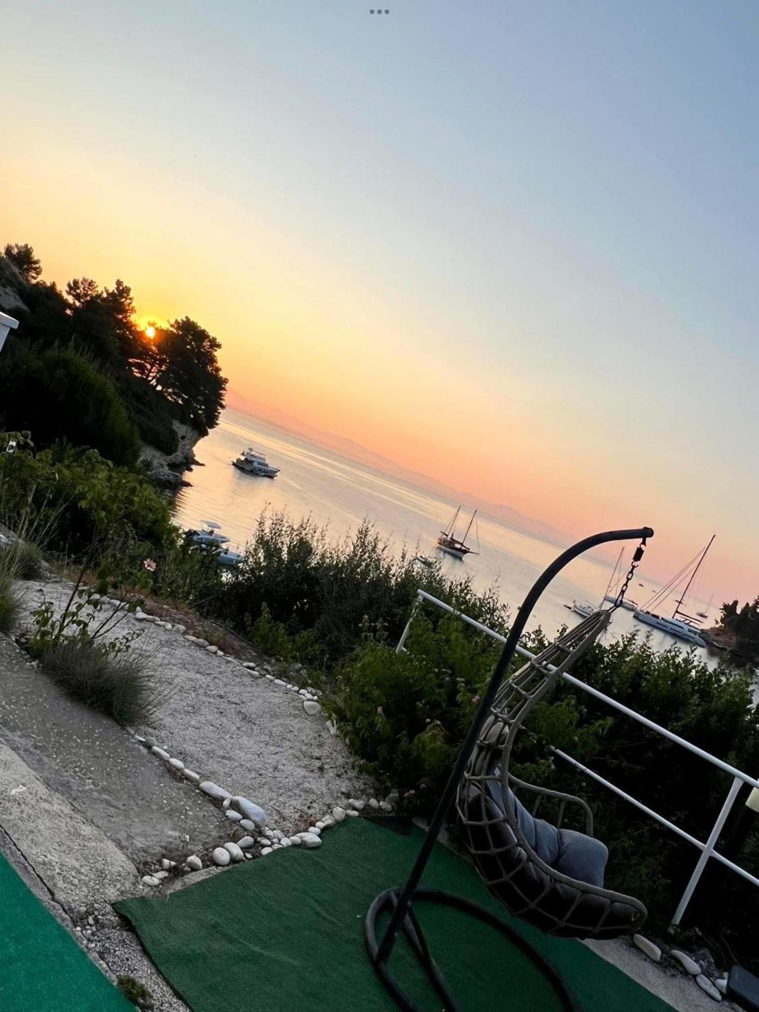 Longós Aronis Spyros Panoramic Seaview Apartments מראה חיצוני תמונה