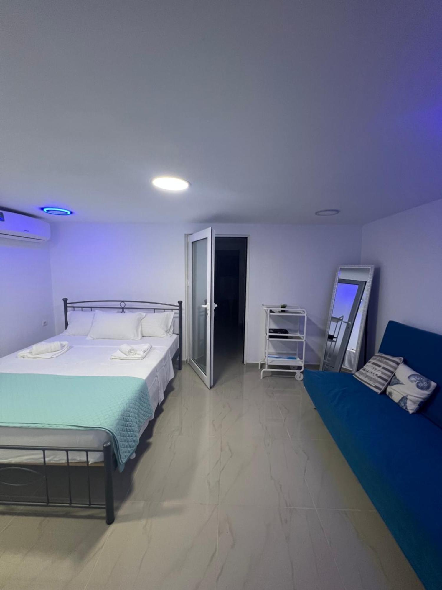 Longós Aronis Spyros Panoramic Seaview Apartments חדר תמונה